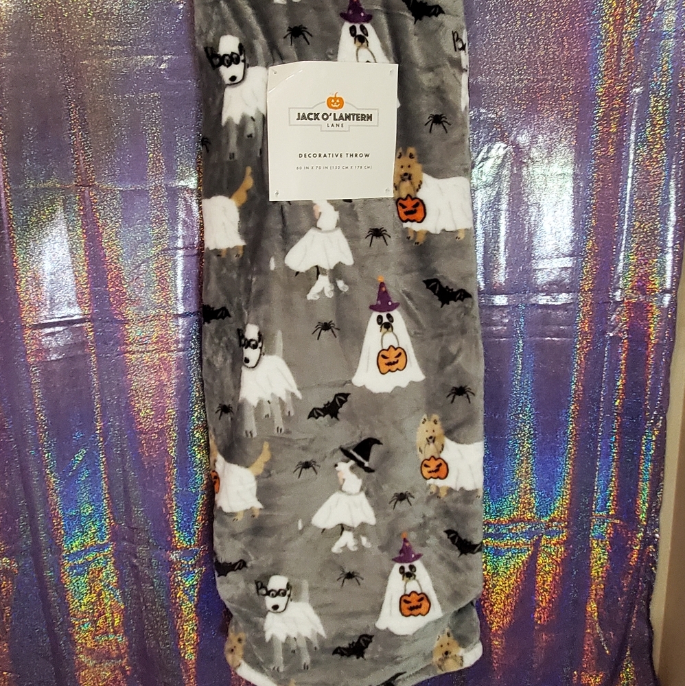 Jack O'Lantern Lane Dog Halloween Blanket NWT